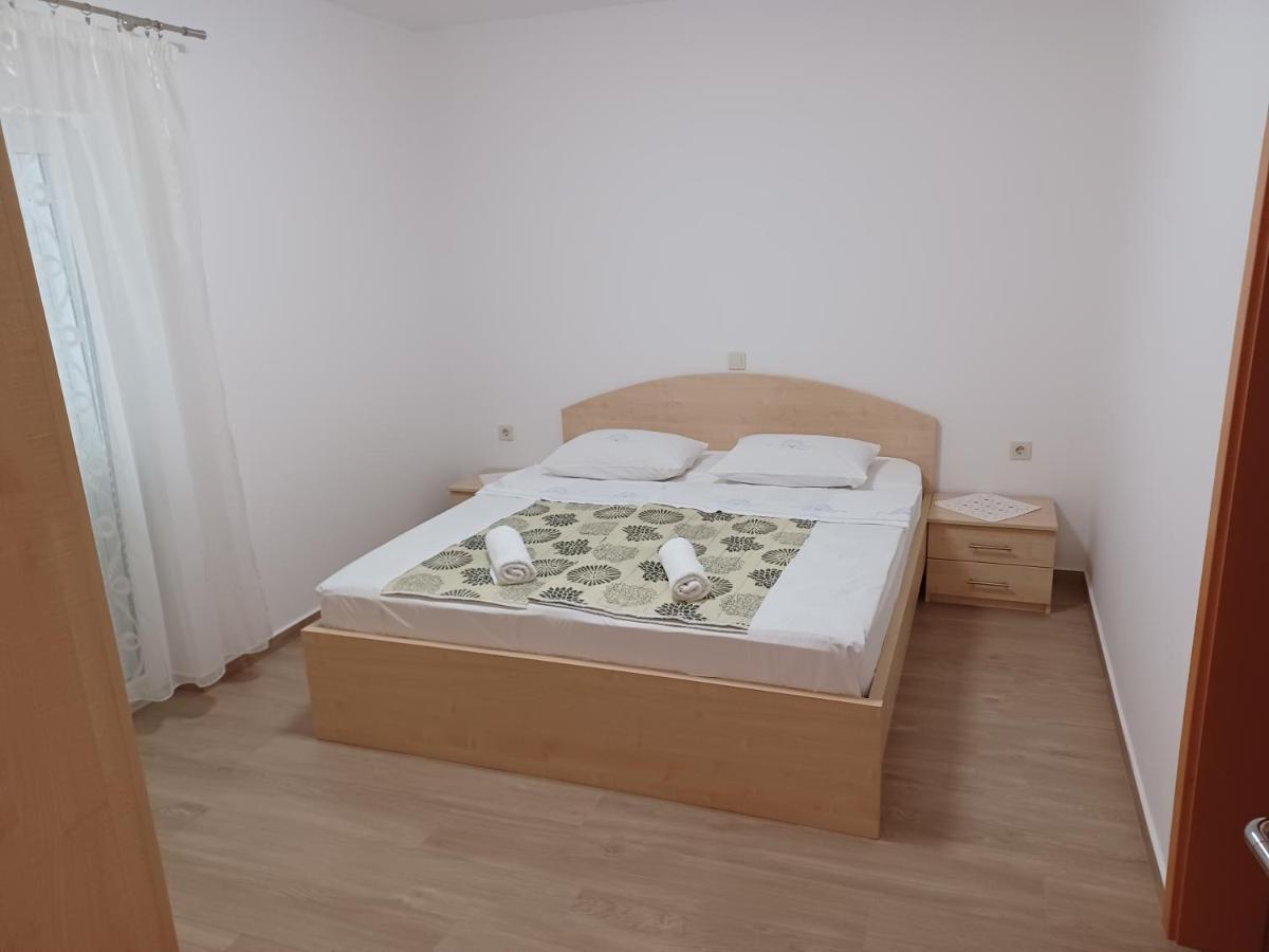 Apartments Beg Раб Екстер'єр фото