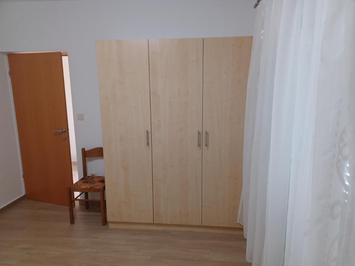 Apartments Beg Раб Екстер'єр фото