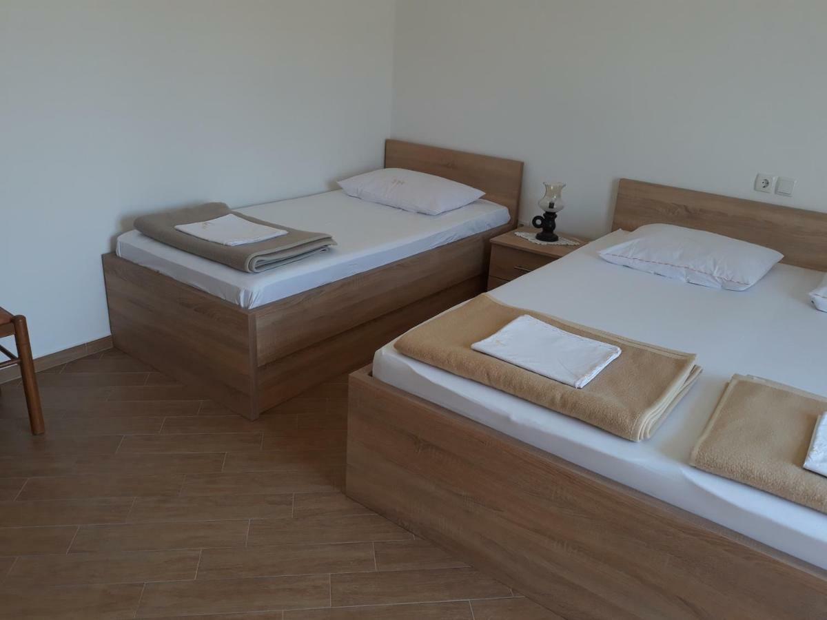 Apartments Beg Раб Екстер'єр фото